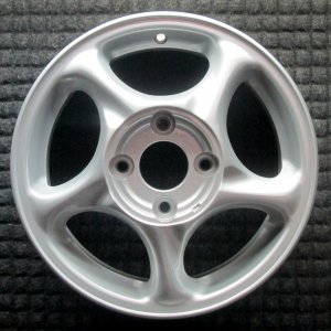 1997-1998 Hyundai Sonata Silver Wheel (Remanufactured OEM)