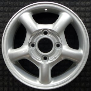1995-1997 Hyundai Sonata Silver Wheel (Remanufactured OEM)