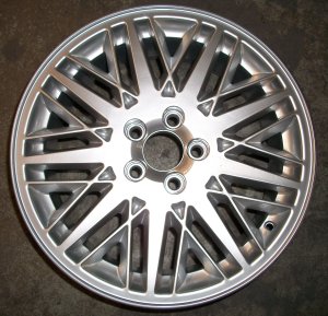 1998-2000 Volvo C70 Silver Wheel (Remanufactured OEM)