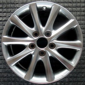 2010-2011 Toyota Camry Silver 10-Spoke Silver Painted Alloy Wheel (Remanufactured OEM)