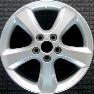 2005-2009 Toyota Camry Silver 17x7 5-Spoke Flat-Faced Silver Painted Alloy Wheel (Remanufactured OEM)
