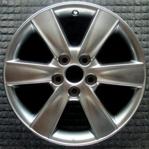 2005-2006 Toyota Camry Silver Wheel (Remanufactured OEM)