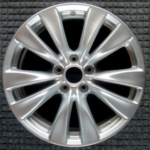 2011-2013 INFINITI M56 Silver 18x8 10-Spoke Silver Painted Alloy Wheel (Remanufactured OEM)