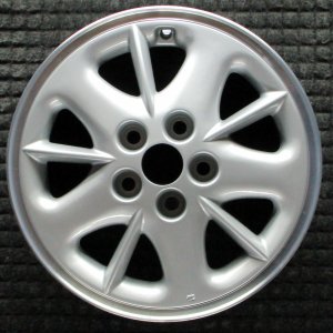 1992-1994 Mitsubishi Eclipse Silver Wheel (Remanufactured OEM)