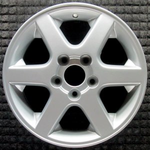 1998-2000 Volvo C70 Silver Wheel (Remanufactured OEM)