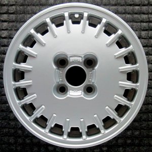 1985-1988 Toyota Cressida Silver Wheel (Remanufactured OEM)