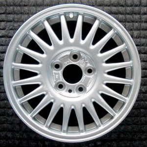 1991-1995 Volvo 940 Silver Wheel (Remanufactured OEM)