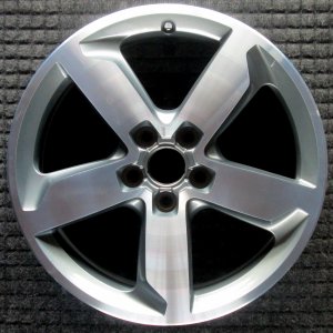 OEM Machined w/ Charcoal Pockets Alloy Wheel for 2015-2016 Audi AUDI Q3 (OEM)