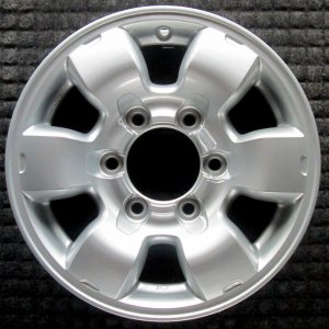 1999-2000 Nissan Frontier Silver Wheel (Remanufactured OEM)