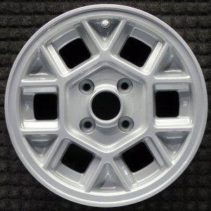1982-1984 Isuzu I-Mark Silver Wheel (Remanufactured OEM)