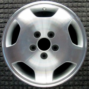 1996-1999 Isuzu Oasis Silver Wheel (Remanufactured OEM)