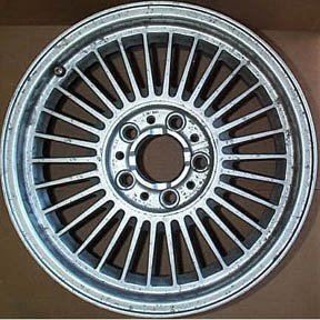 1988-1993 BMW 535i Silver Wheel (Remanufactured OEM)