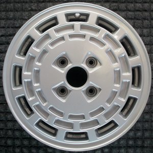 1985-1987 Nissan Maxima Silver Wheel (Remanufactured OEM)