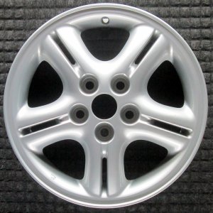 2004 Mitsubishi Diamante Silver Wheel (Remanufactured OEM)