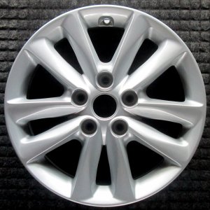 2017 Kia Forte Silver Wheel (Remanufactured OEM)