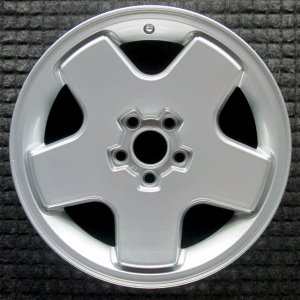 1990-1993 Chevrolet Beretta Silver Wheel (Remanufactured OEM)