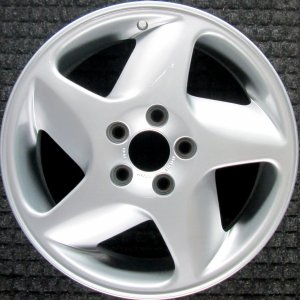 1997 Volvo 850 Silver Wheel (Remanufactured OEM)