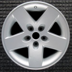 2007-2018 Jeep Wrangler Silver 17x7.5 5-Spoke Machined Alloy Wheel (Remanufactured OEM)
