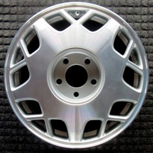 1995-1997 Cadillac DeVille Silver Wheel (Remanufactured OEM)