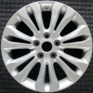 2011 Hyundai Azera Silver Wheel (Remanufactured OEM)