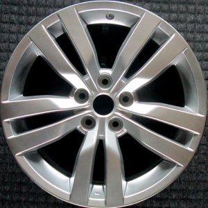  Subaru Impreza wrx Silver 18x8.5 5 Double Spoke Gunmetal Alloy Wheel (Remanufactured OEM)