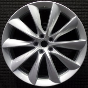 2016-2018 Tesla X Silver Wheel (Remanufactured OEM)