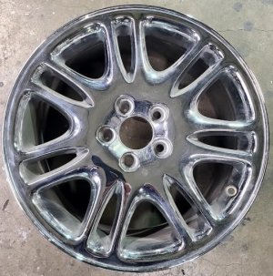 2001-2007 Volvo C70 Chrome Painted Hyper Silver Alloy Wheel (Remanufactured OEM)
