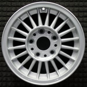 1975-1979 BMW 530i Silver Wheel (Remanufactured OEM)