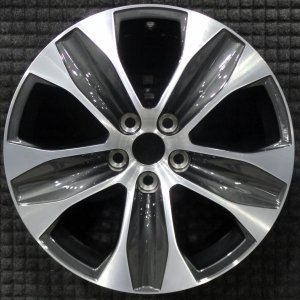 2020-2024 Toyota Highlander Black Wheel (Remanufactured OEM)