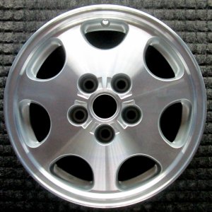 1998-1999 INFINITI I30 Silver Wheel (Remanufactured OEM)