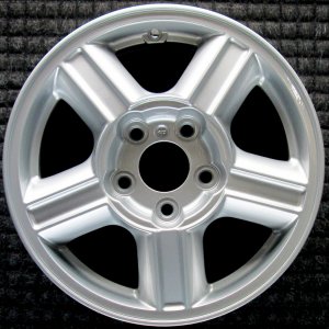 2001-2004 Ford Escape Silver 15x6.5 5-Spoke Grooved Silver Alloy Wheel (Remanufactured OEM)
