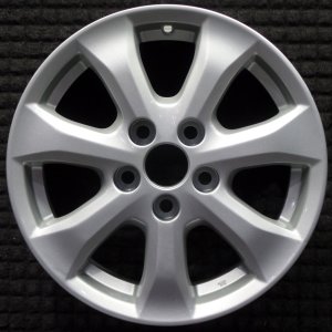 2007-2011 Toyota Camry Silver 16x6.5 7-Spoke Painted Alloy Wheel (Remanufactured OEM)