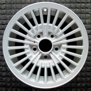 1979-1982 Volvo 262 Silver Wheel (Remanufactured OEM)