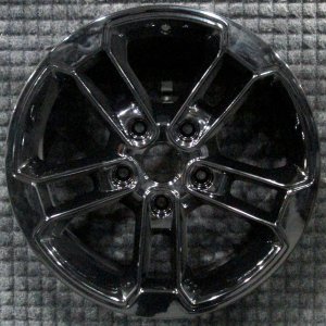 2016-2017 Jeep Wrangler Black 17-Inch Bronze Alloy Wheel (Remanufactured OEM)