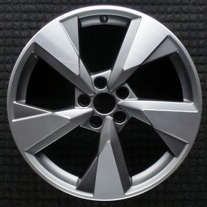 2022-2025 Audi Q5 Gray 19x8 5-Spoke Alloy Wheel (Remanufactured OEM)