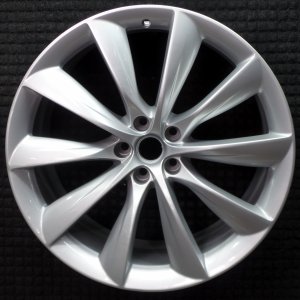 2016-2021 Tesla X Silver Wheel (Remanufactured OEM)