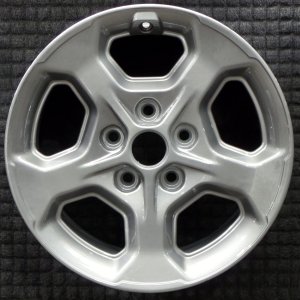 2020-2023 Jeep Wrangler Silver 17x7.5 Polished Charcoal Aluminum Wheel (Remanufactured OEM)