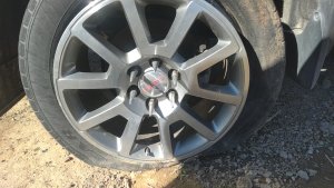 2015-2018 GMC Sierra 1500 20x9 10-Spoke Machined Charcoal Alloy Wheel (Used OEM)