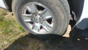 2007-2013 GMC Sierra 1500 17-inch 5-Spoke Machined Silver Alloy Wheel (Used OEM)