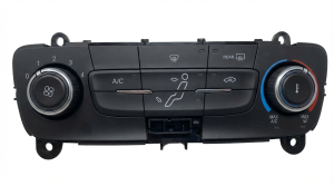 2015-2018 Ford Focus Automatic Dual-Zone Temperature Control (Used OEM)