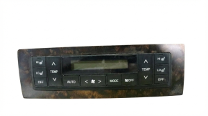 2013-2015 Toyota Land Cruiser Console Temperature Control Assembly - Rear (Used OEM)