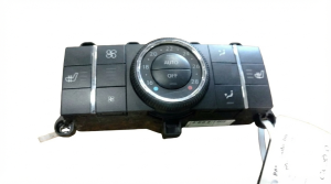 2006-2011 Mercedes-Benz ML350 Console Automatic Temperature Control Module - Rear (Used OEM)