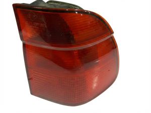 1999-2000 BMW 528i Quarter Panel Mounted Tail Light Assembly - Right (Passenger) (Used OEM)