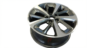 2019-2020 Kia Sorento 18-Inch Machined Charcoal Alloy Wheel (Used OEM)