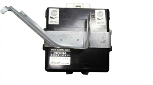 2004-2005 Toyota Sienna Sonar Clearance Warning Control Module (Used OEM)