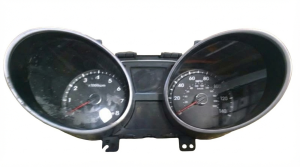 2010-2013 Hyundai Tucson Instrument Cluster (Used OEM)