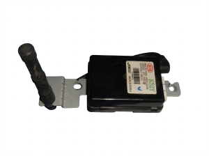 2002-2003 Kia Sedona Theft and Keyless Entry Control Module (Used OEM)