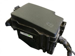2017-2018 Hyundai Ioniq Underhood Engine Fuse Box Assembly (Used OEM)