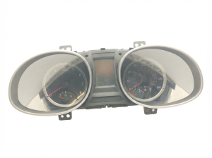 2015-2016 Hyundai Santa Fe Instrument Cluster (Used OEM)