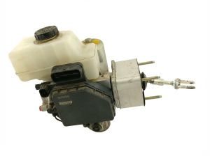 2013 INFINITI QX56 Brake Master Cylinder and ABS Control Module Assembly (Used OEM)